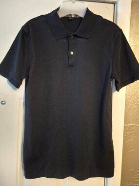Banana Republic Lurury Touch. Polo style Top. SP.  100% cotton.
